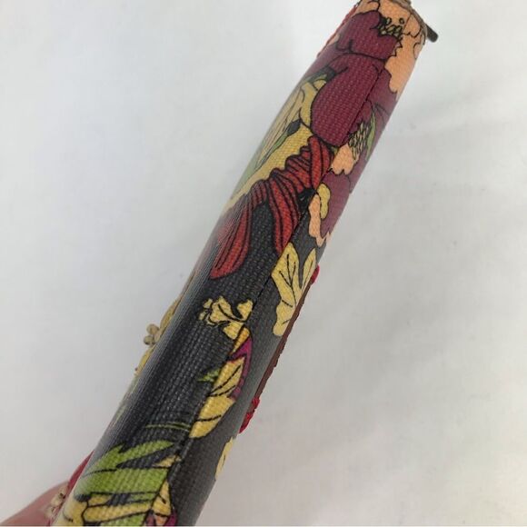 Sakroots Colorful Floral PEACE 3D Zip Round Wallet - Picture 15 of 16